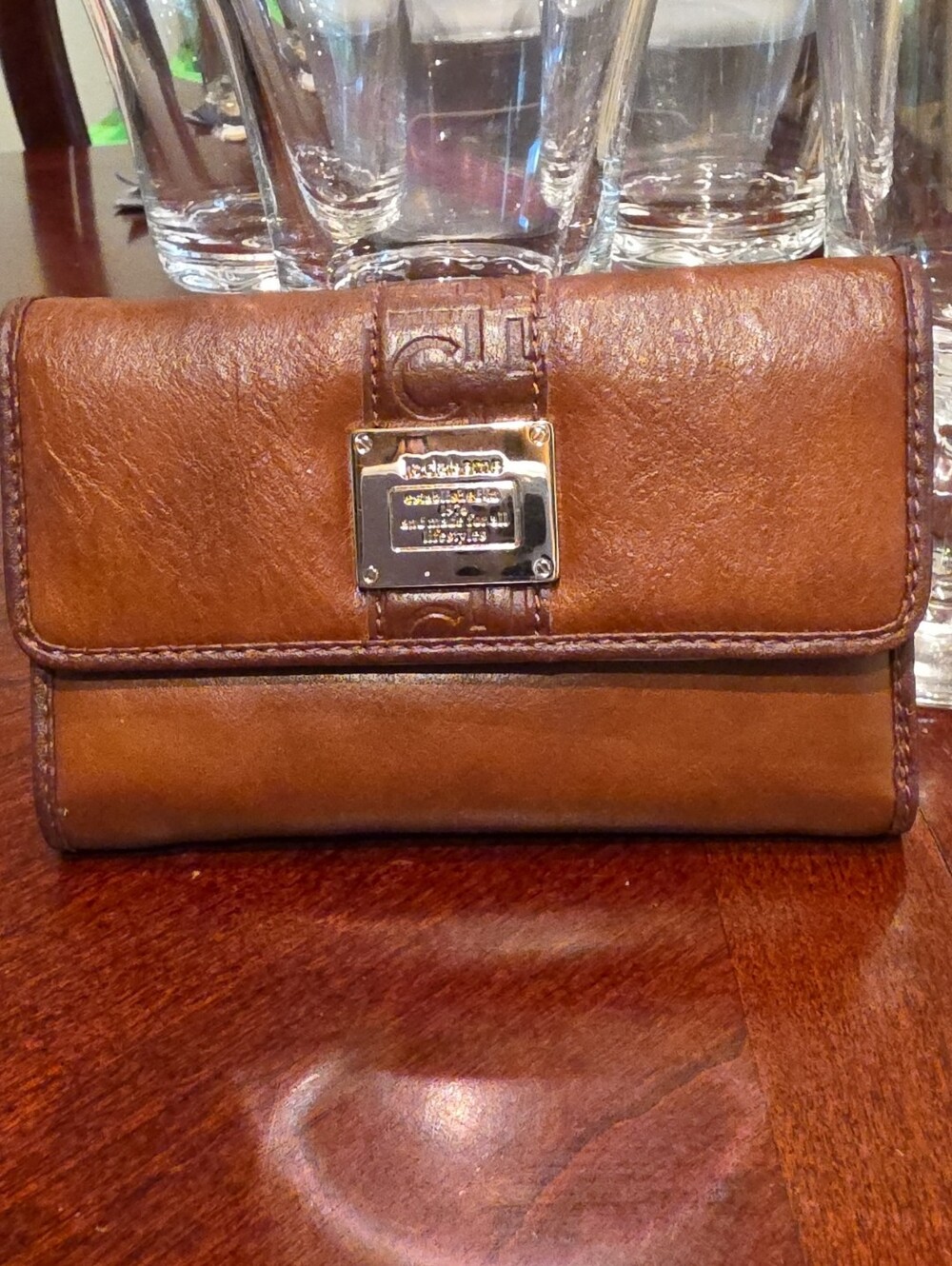 Liz Claiborne Tan Brown Leather Trifold Wallet with Metal Plate